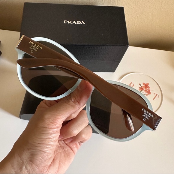 S⭕️LD Prada Sunglasses - Picture 12 of 13
